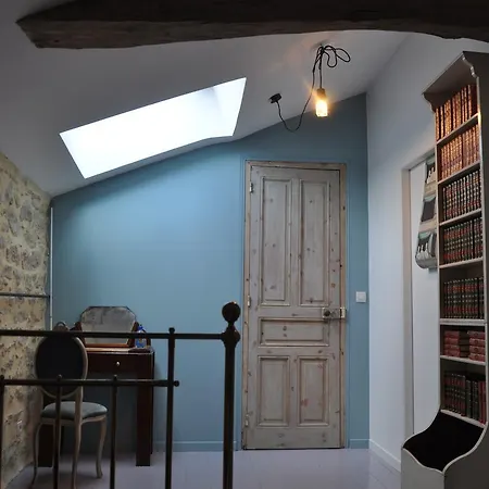 La Maison De Petit Thomas Bed & Breakfast