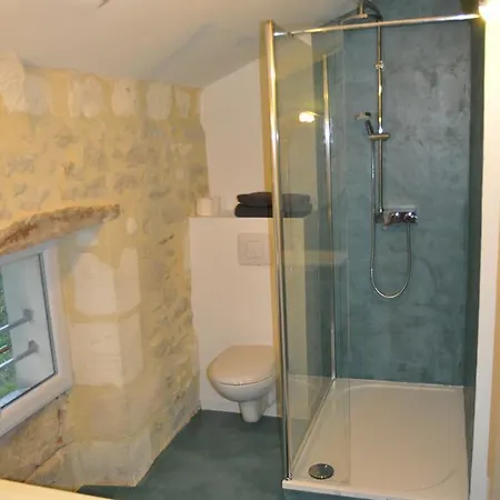 La Maison De Petit Thomas Bed & Breakfast *